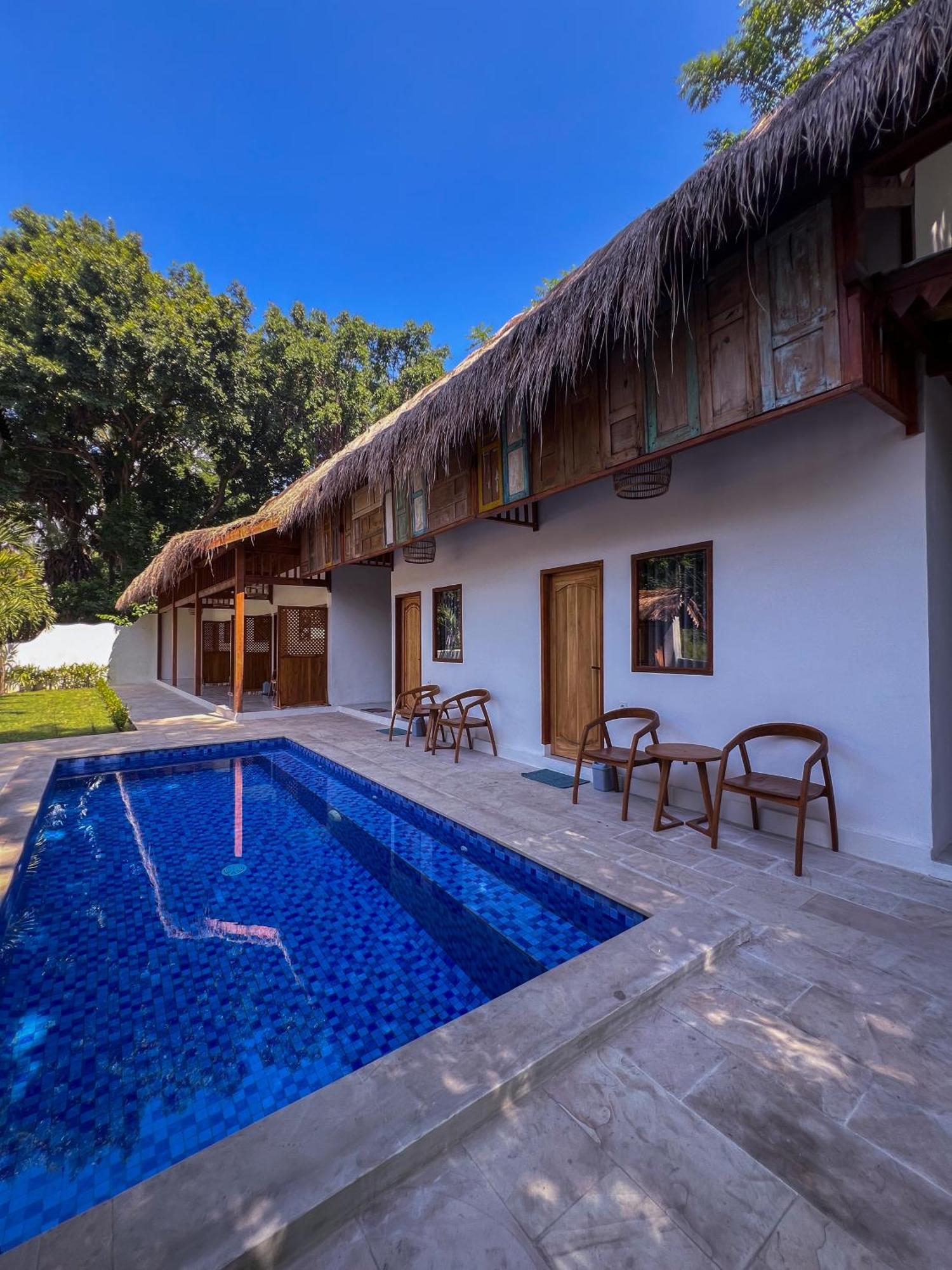 Bae Gili Inn ギリ・アイル エクステリア 写真