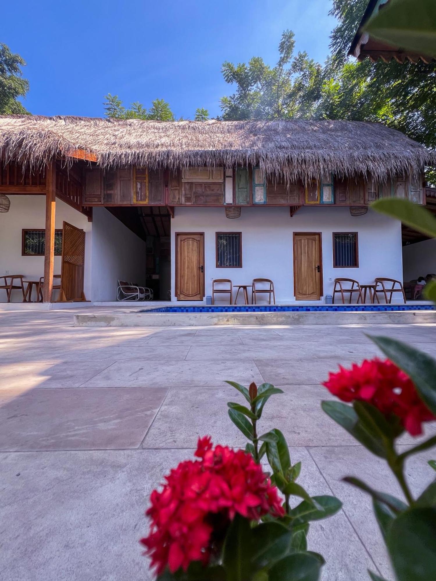 Bae Gili Inn ギリ・アイル エクステリア 写真